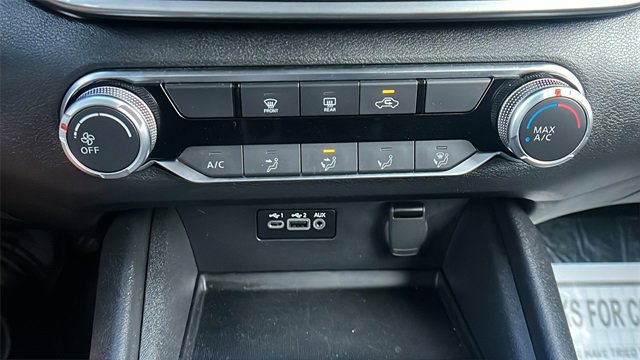 Used 2025 Nissan Altima 2.5 SV image 25