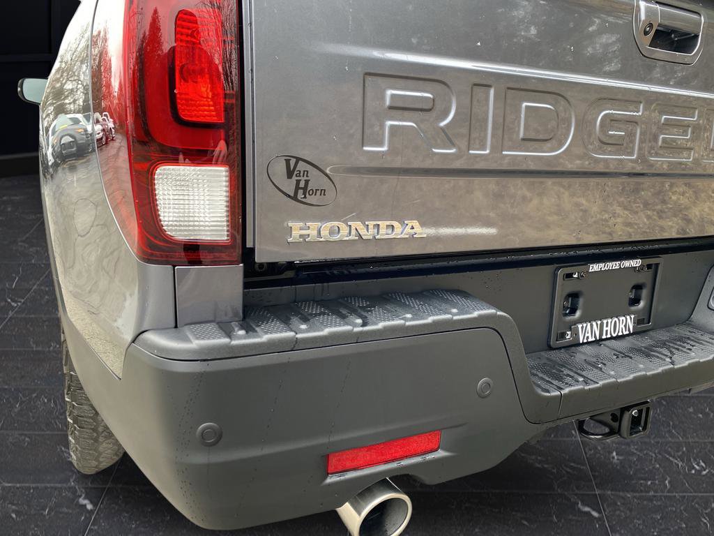 Used 2025 Honda Ridgeline TrailSport image 45