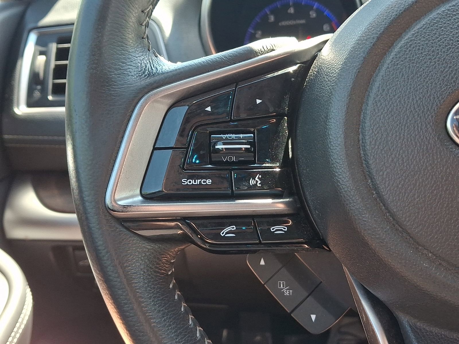 Used 2019 Subaru Outback 2.5i Limited w/ Protection Package #1 AWD/4WD image 21