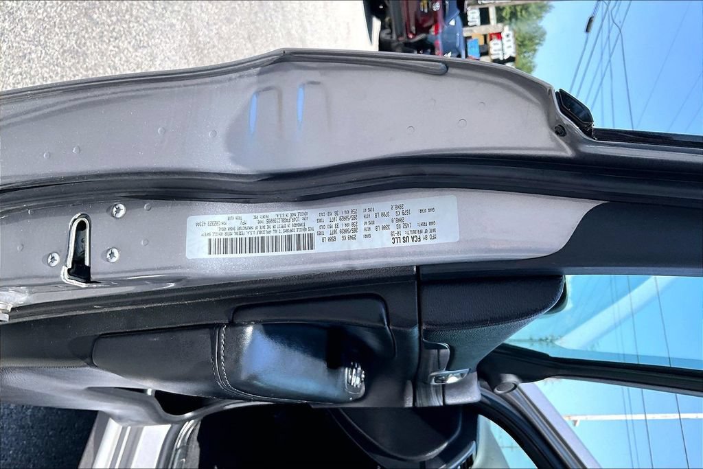 Used 2020 Jeep Grand Cherokee Altitude AWD/4WD image 19