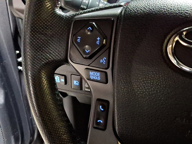 Used 2022 Toyota Tacoma TRD Off-Road w/ Technology Package image 20