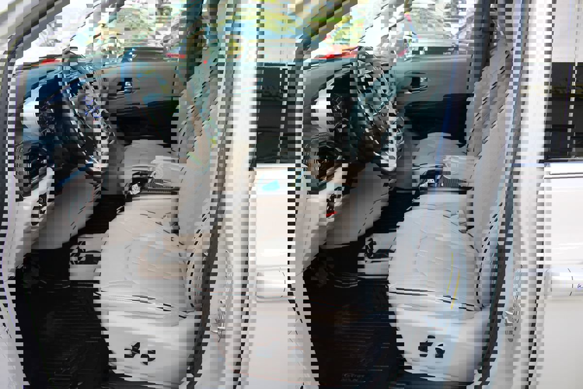 Used 2020 Chrysler Pacifica Limited w/ Advanced Safetytec Group image 16