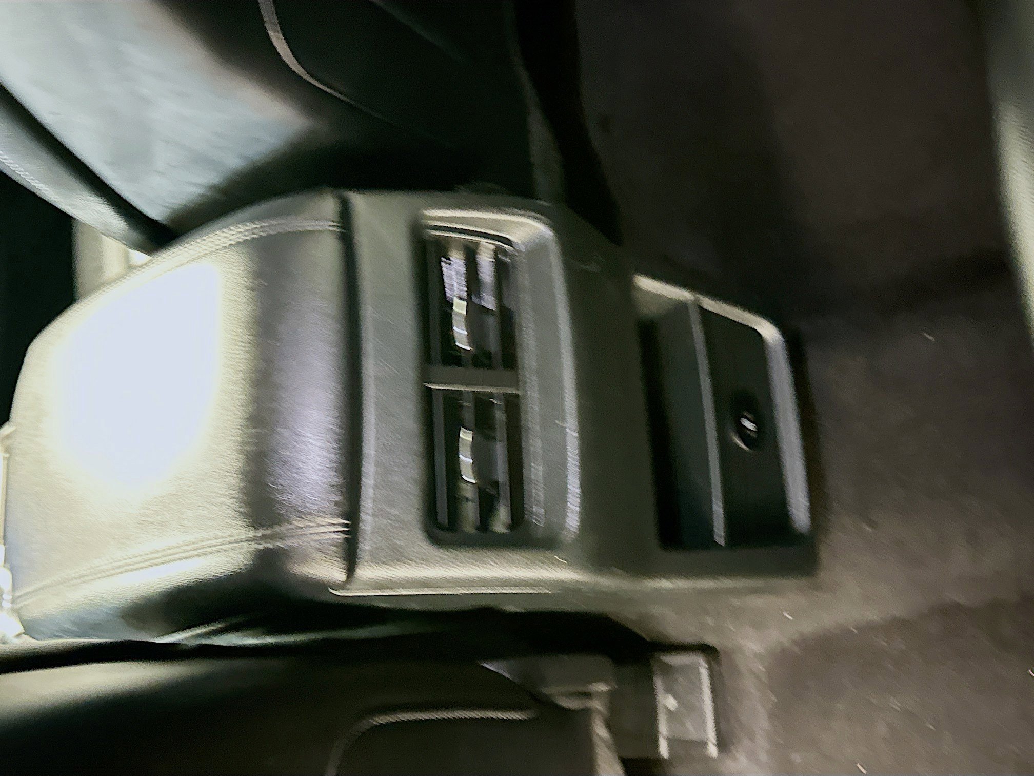 Used 2024 Ford Edge SEL AWD/4WD image 27