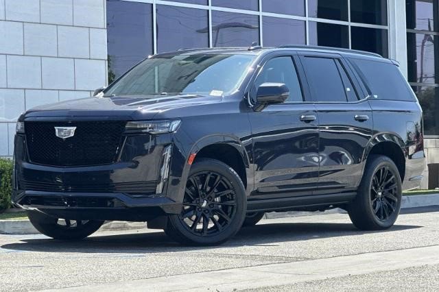 Certified 2024 Cadillac Escalade Sport Platinum w/ LPO, ONYX Package AWD/4WD image 6