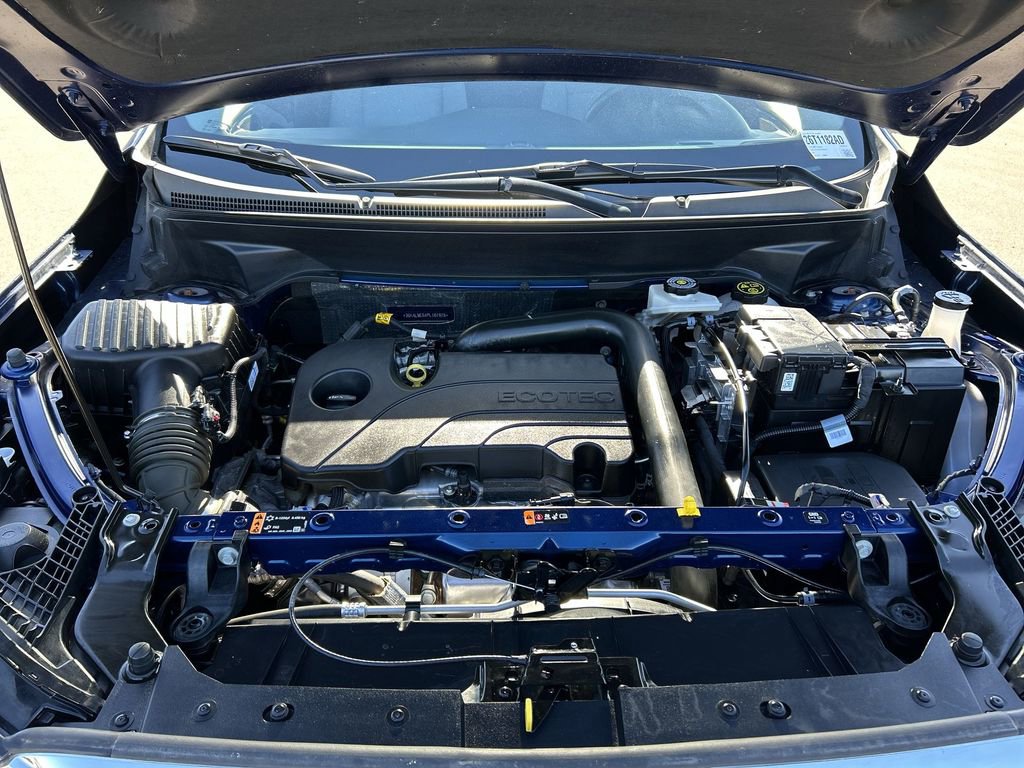 Used 2023 GMC Terrain SLE image 30