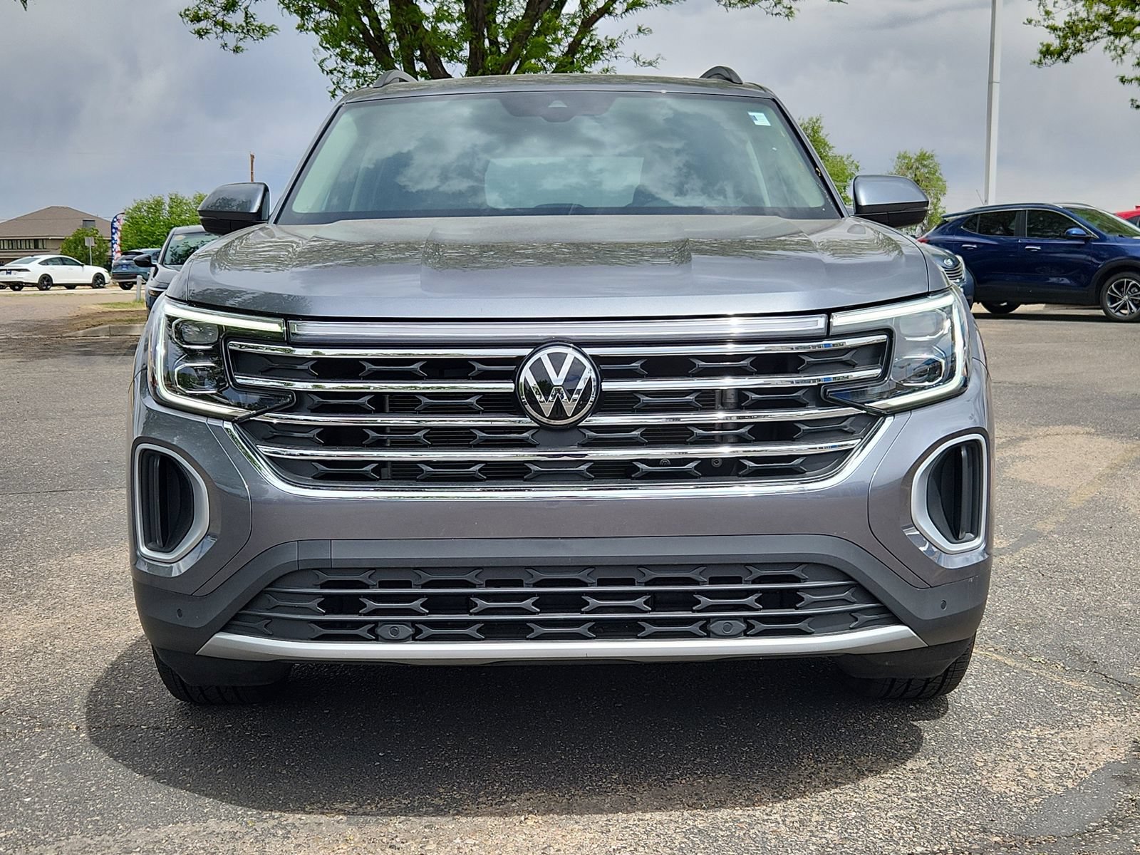 Used 2024 Volkswagen Atlas SE AWD/4WD image 8