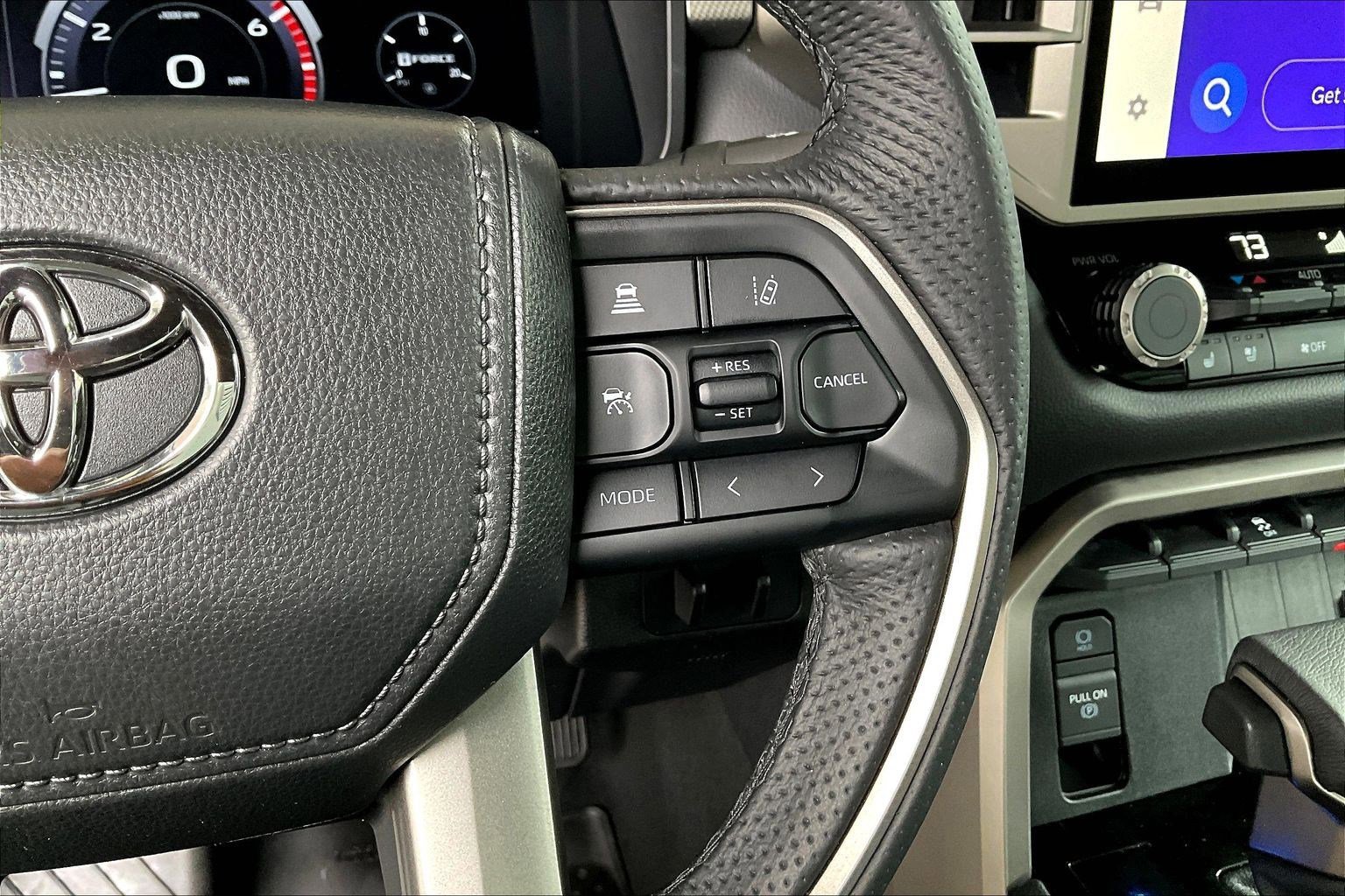 Used 2025 Toyota Tundra Limited AWD/4WD image 13