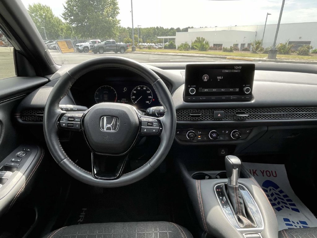 Used 2024 Honda HR-V Sport image 14