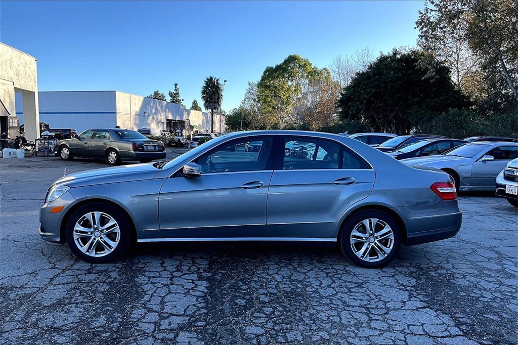 Used 2011 Mercedes-Benz E 350 Sedan image 7