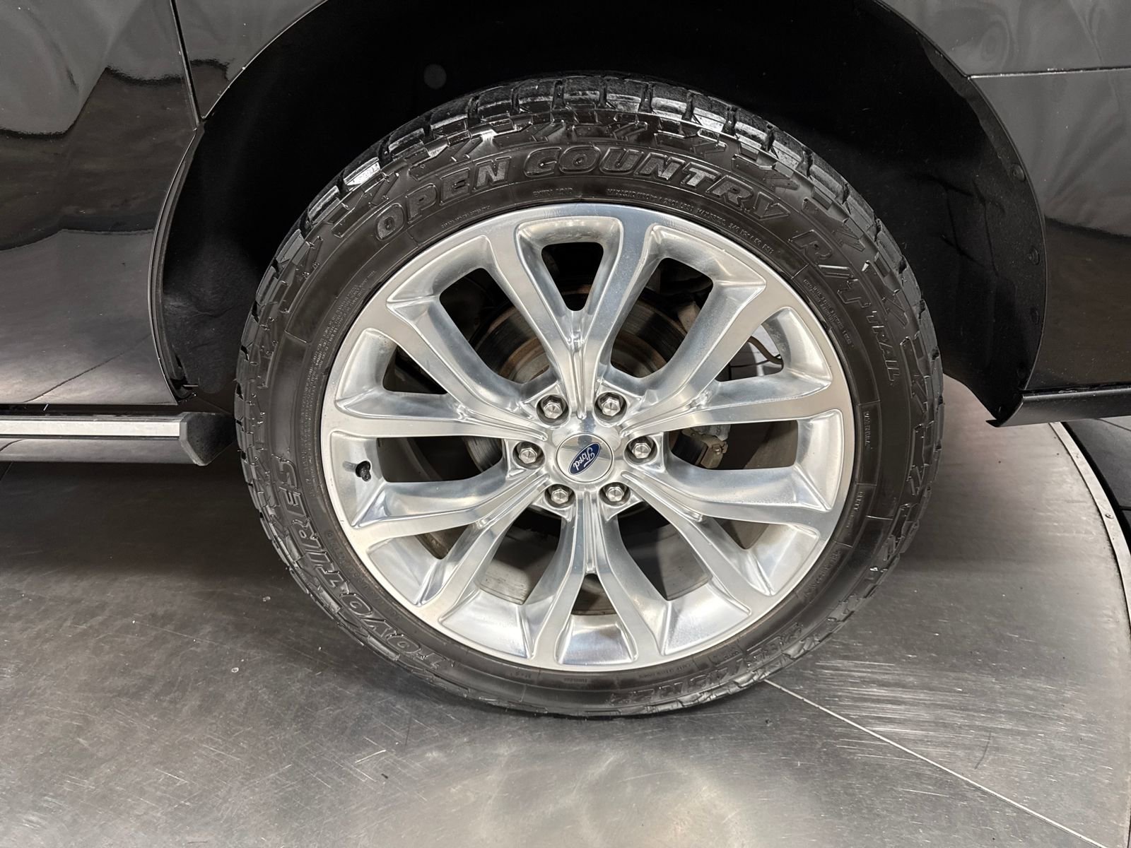 Used 2018 Ford Expedition Max Platinum image 12