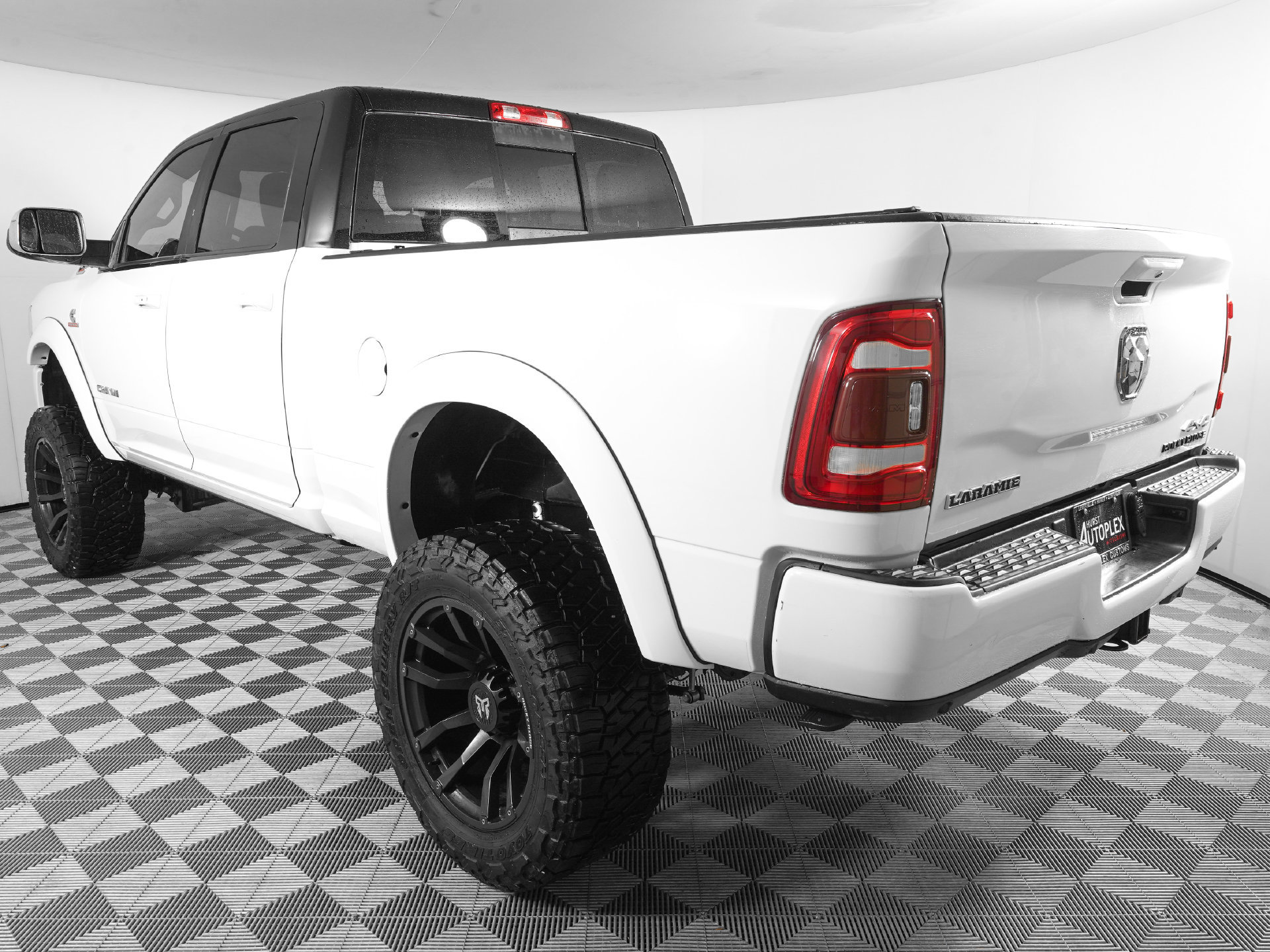 Used 2022 RAM 2500 Laramie AWD/4WD image 8