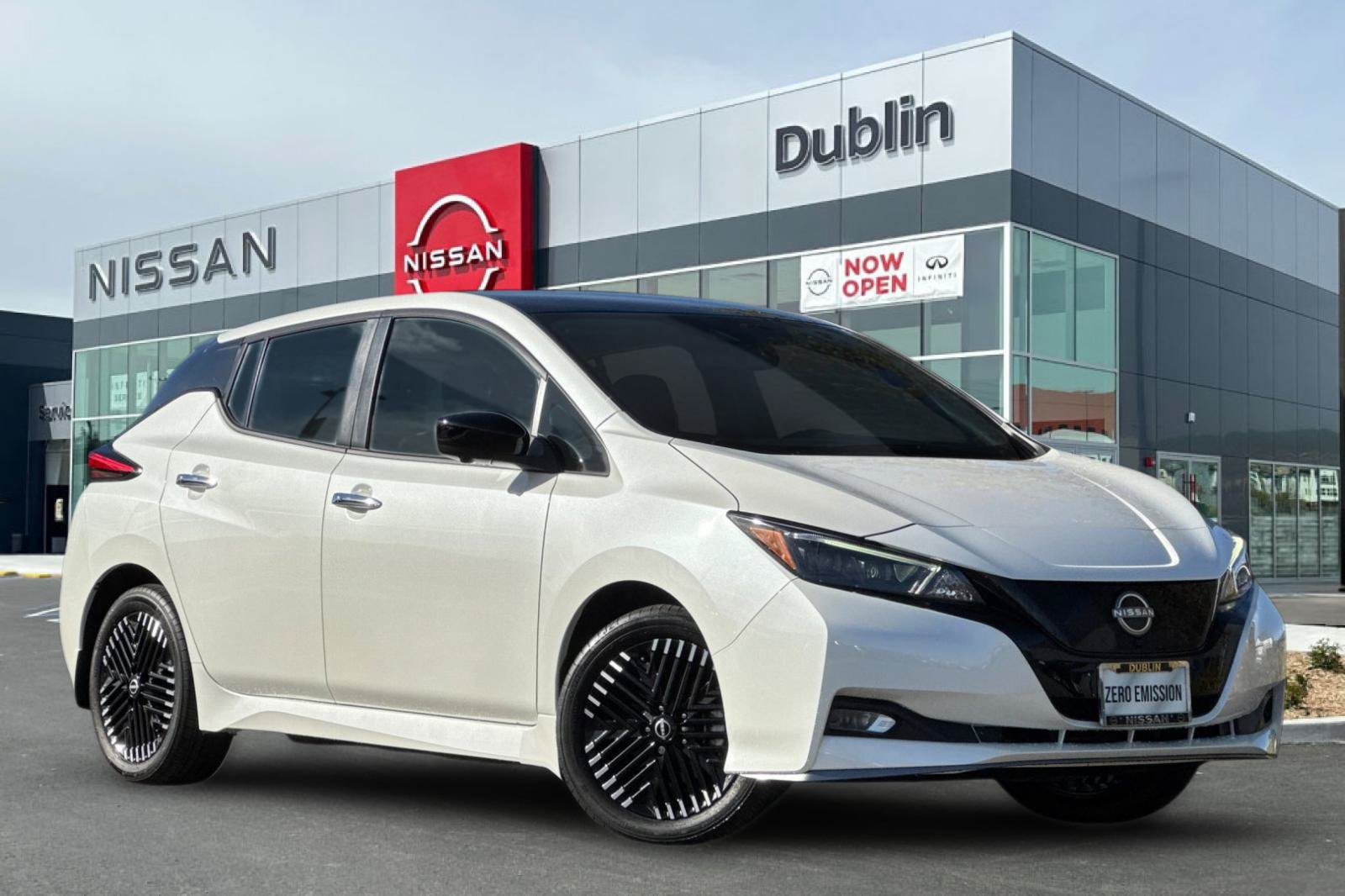 Certified 2023 Nissan Leaf SV Plus FWD image 2