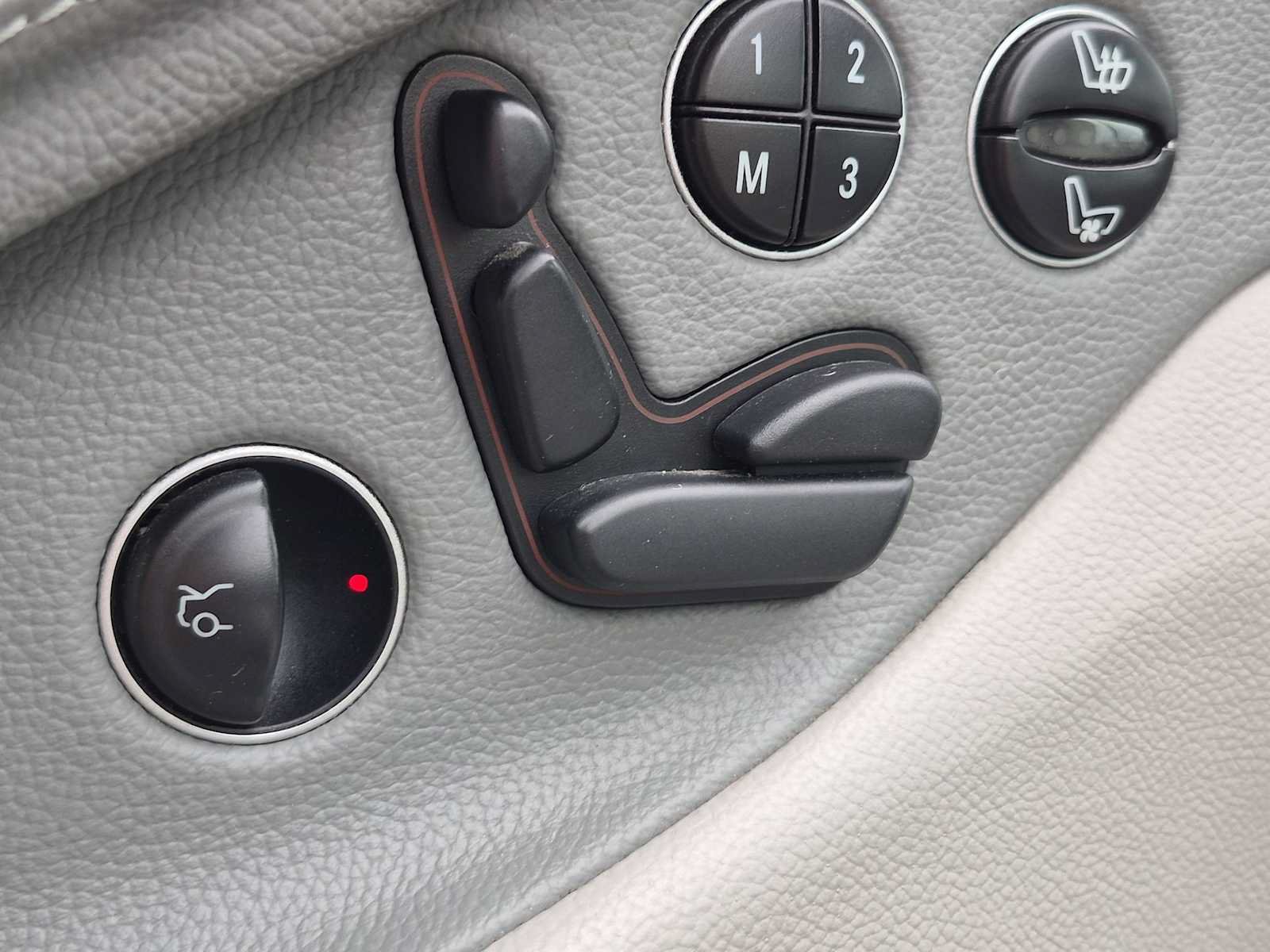 Used 2003 Mercedes-Benz SL 500 image 16