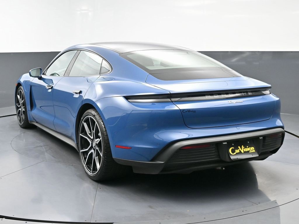 Used 2023 Porsche Taycan image 6