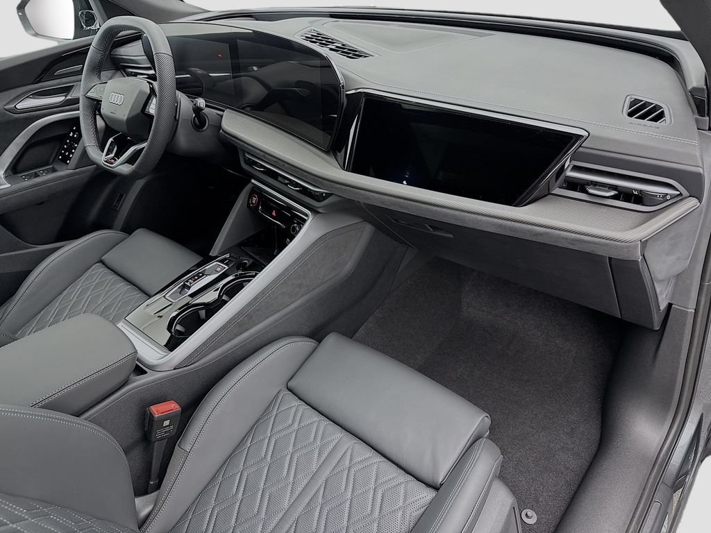 Certified 2025 Audi SQ5 Prestige AWD/4WD image 16