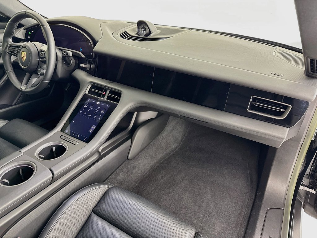 Certified 2023 Porsche Taycan RWD image 31