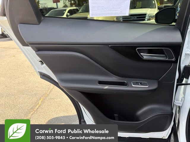 Used 2018 Jaguar F-PACE Premium AWD/4WD image 29