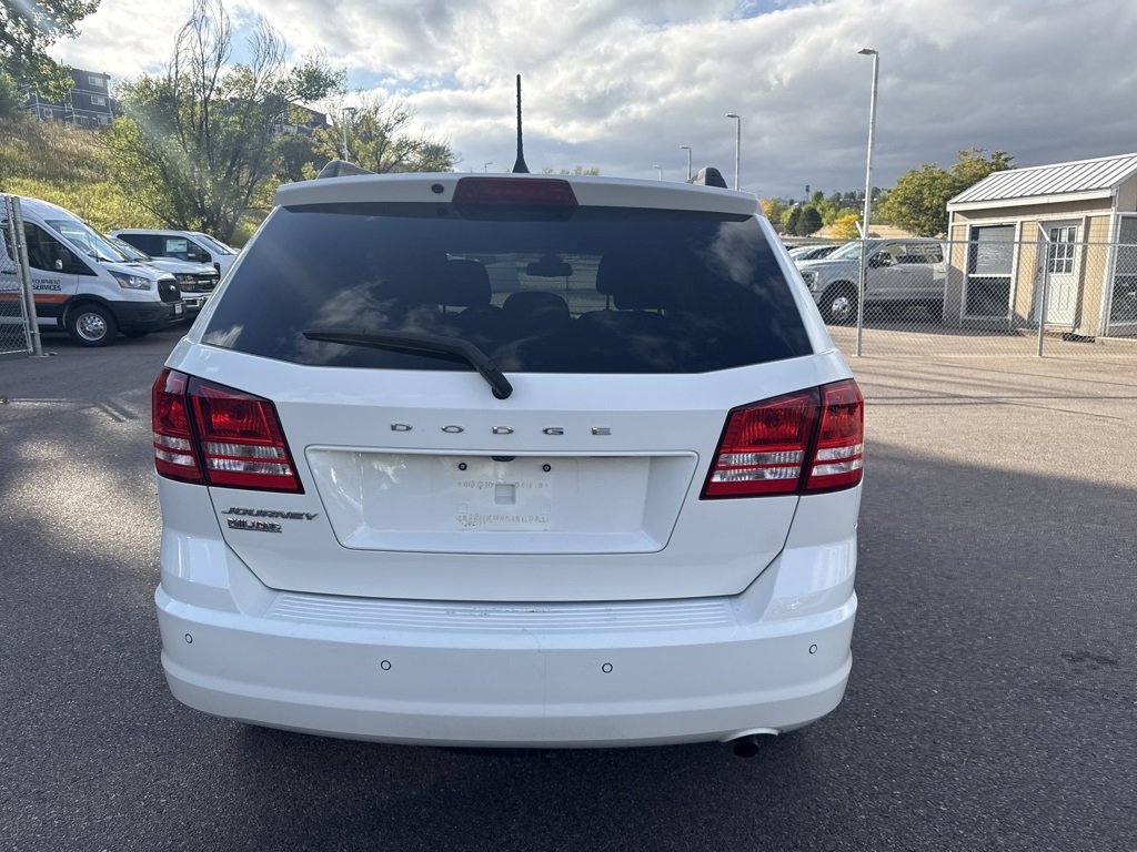 Used 2020 Dodge Journey SE w/ SE Popular Equipment Group image 6