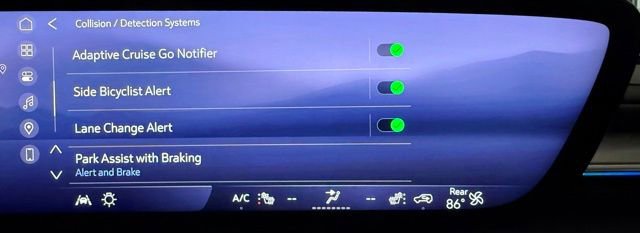 Used 2025 Buick Enclave Avenir w/ Super Cruise Package image 36