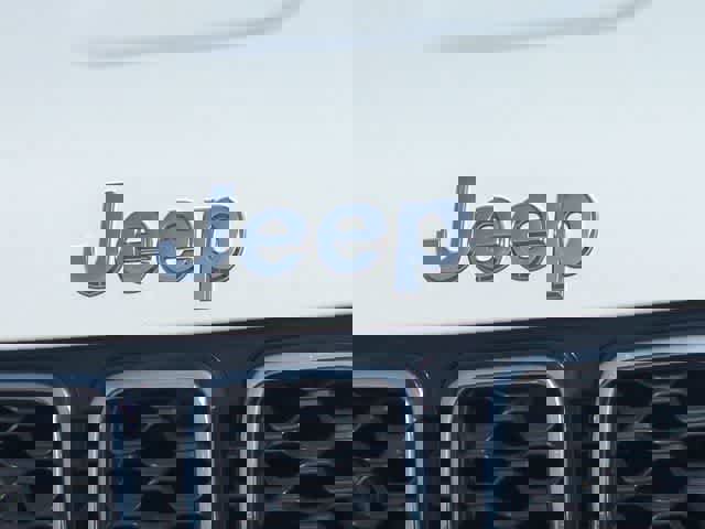 Used 2020 Jeep Grand Cherokee Limited w/ Luxury Group II image 12