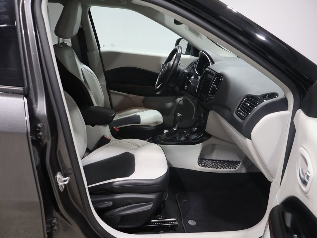 Used 2019 Jeep Compass Limited image 25