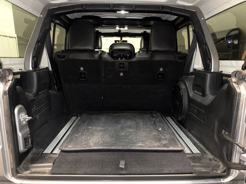 Used 2018 Jeep Wrangler Unlimited Rubicon image 19