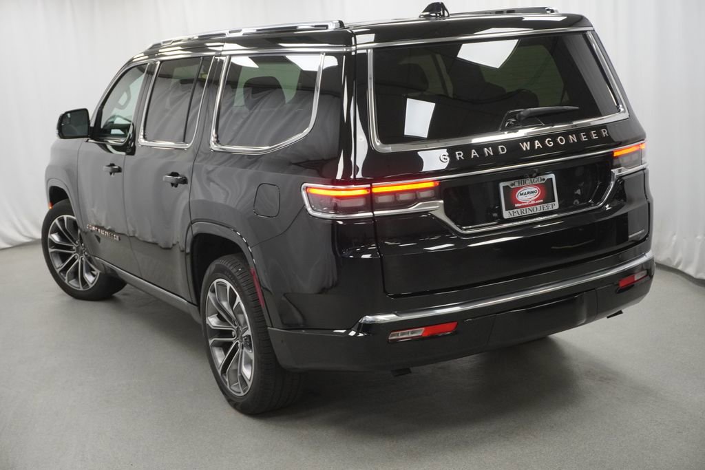 Used 2024 Jeep Grand Wagoneer Series III w/ Rear-Seat Entertainment Group AWD/4WD image 13