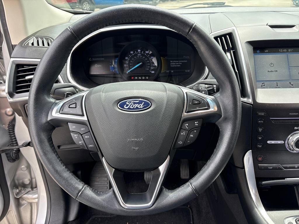 Used 2018 Ford Edge Titanium image 17