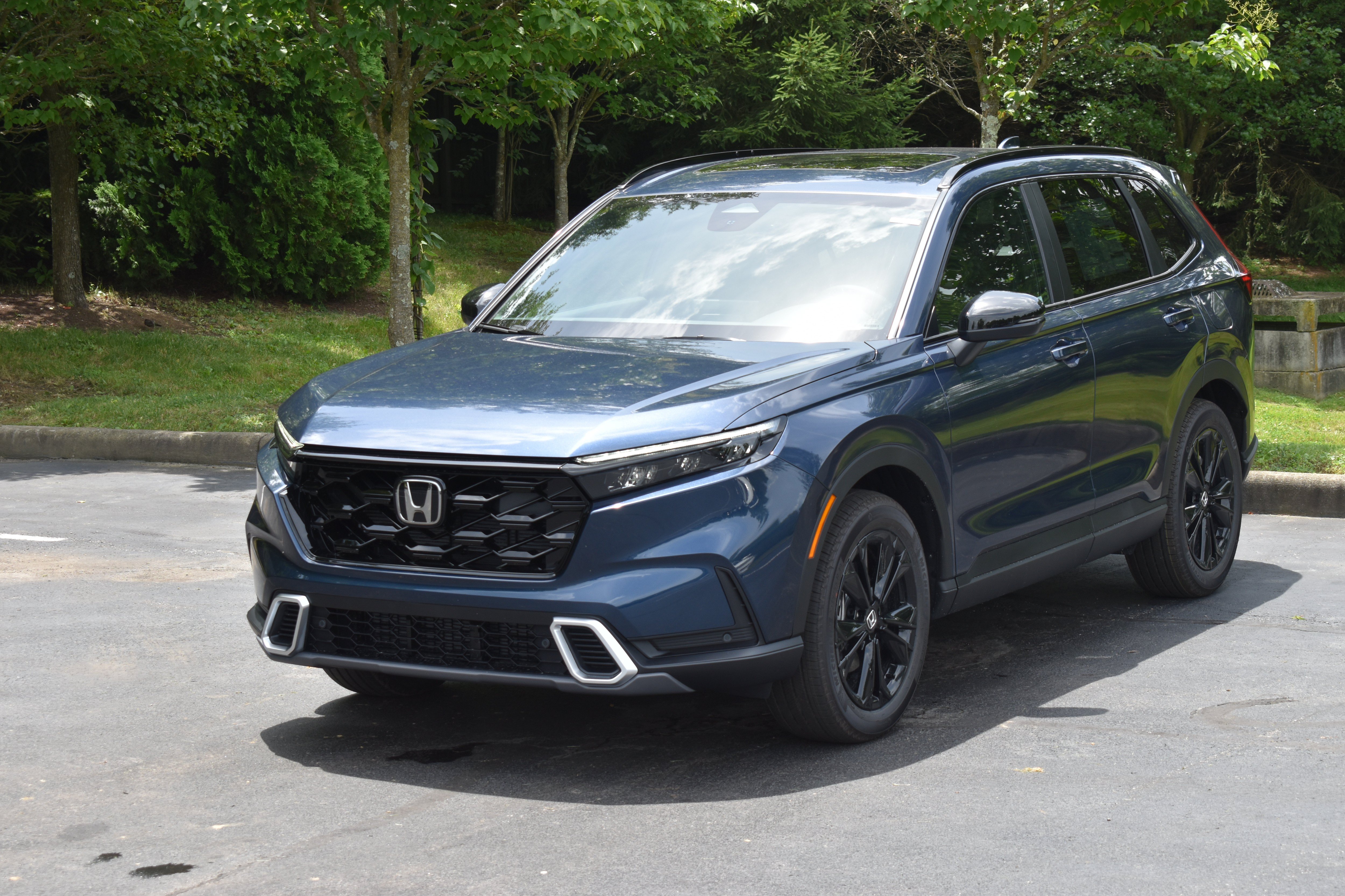 New 2027 Honda CR-V Sport Touring image 3