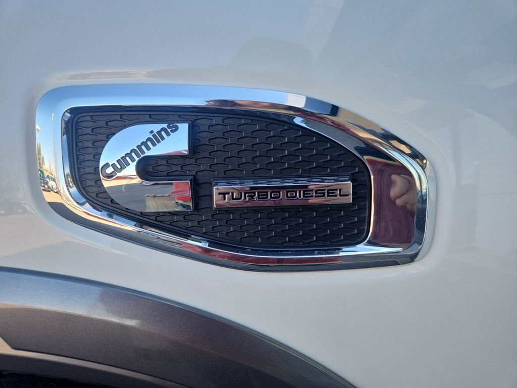 Used 2019 Nissan Titan PRO-4X w/ Pro-4x Convenience Package image 23