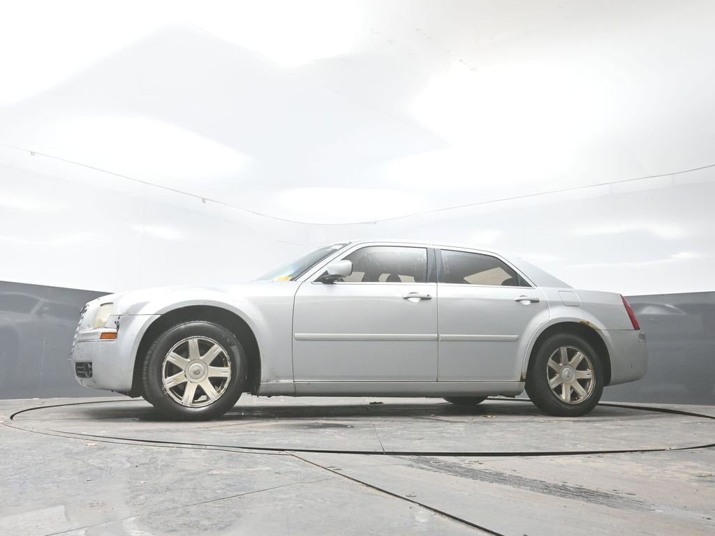 Used 2005 Chrysler 300 Touring w/ Sound Group image 26