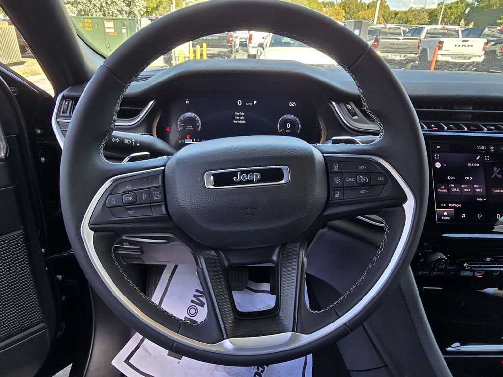 Used 2025 Jeep Grand Cherokee L Laredo w/ MOPAR Finishing Package image 18