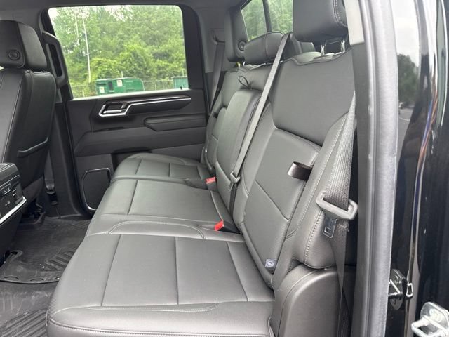 Used 2024 Chevrolet Silverado 2500 LTZ w/ LTZ Premium Package AWD/4WD image 14