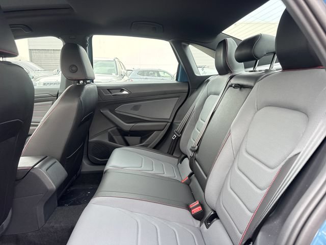 New 2026 Volkswagen Jetta GLI Autobahn FWD image 9