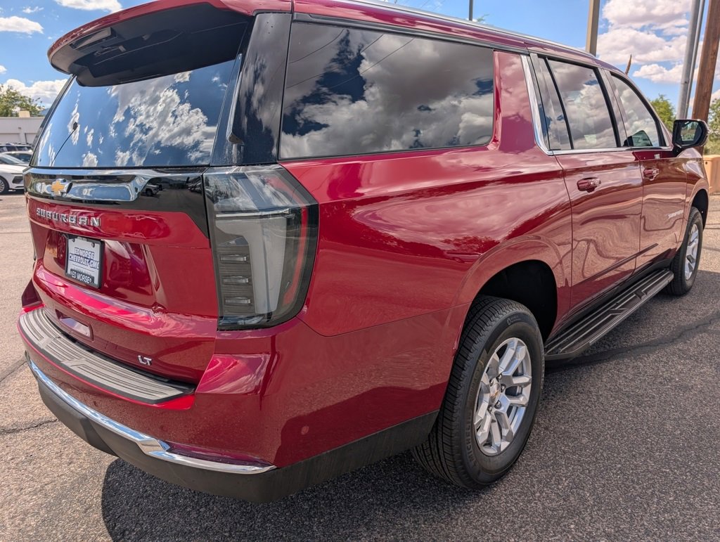 New 2025 Chevrolet Suburban LT w/ Comfort Package image 5