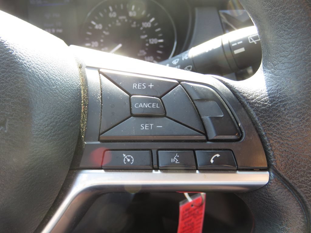 Used 2018 Nissan Rogue S AWD/4WD image 22