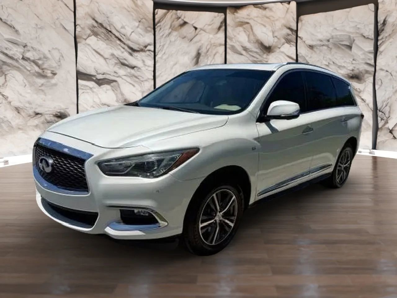 Used 2019 INFINITI QX60 Luxe w/ Essential Package