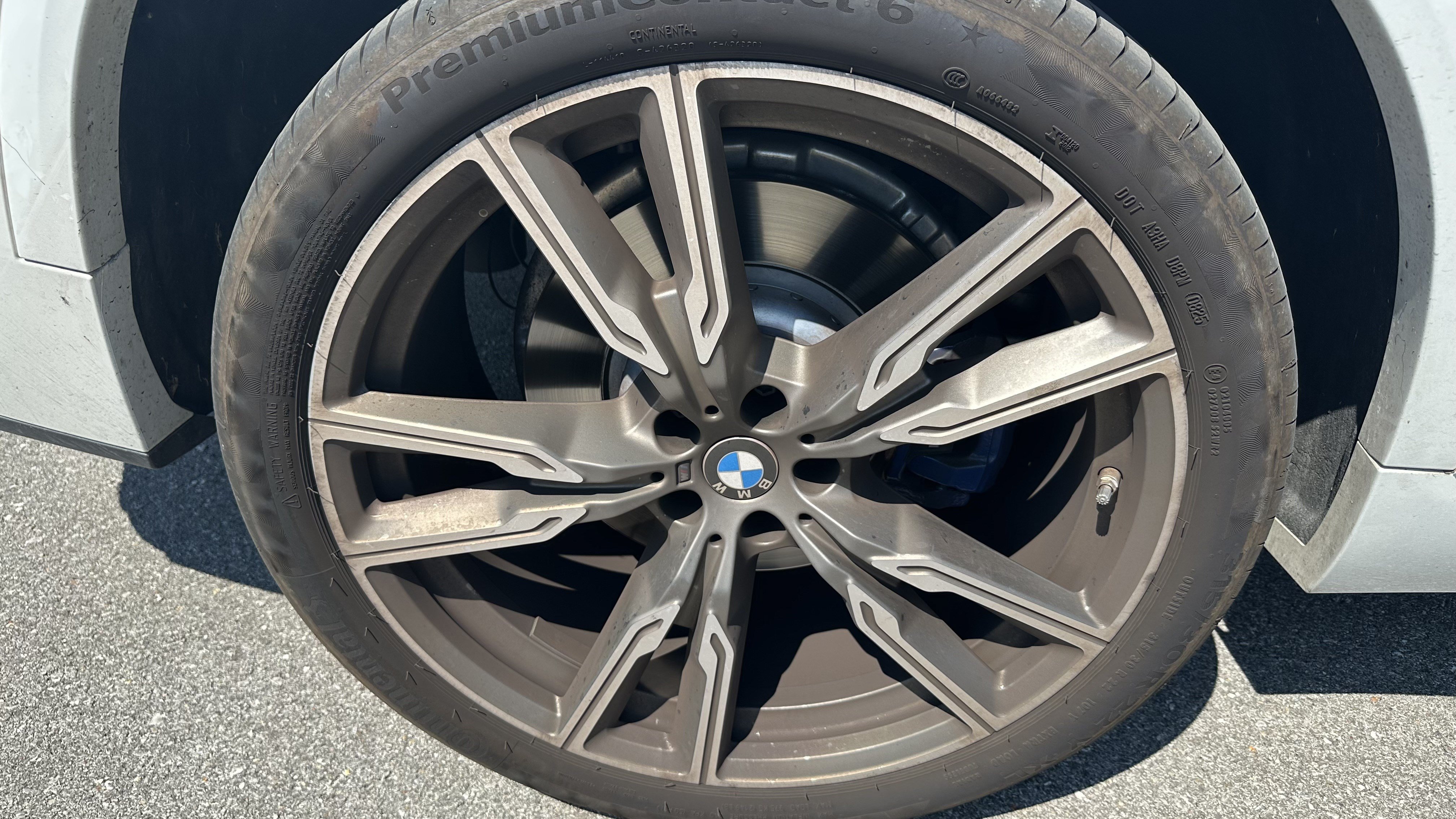Used 2021 BMW X5 M50i w/ Executive Package AWD/4WD image 14