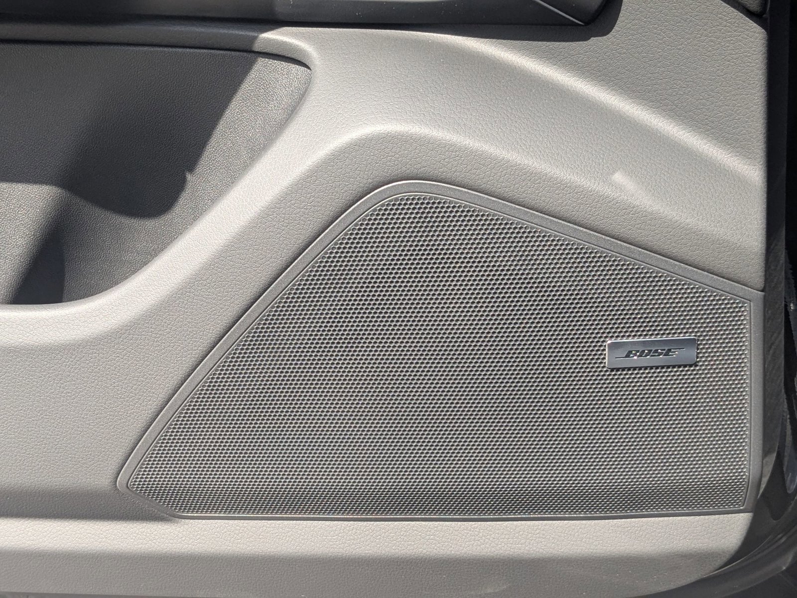 Certified 2025 Porsche Cayenne Coupe AWD/4WD image 14