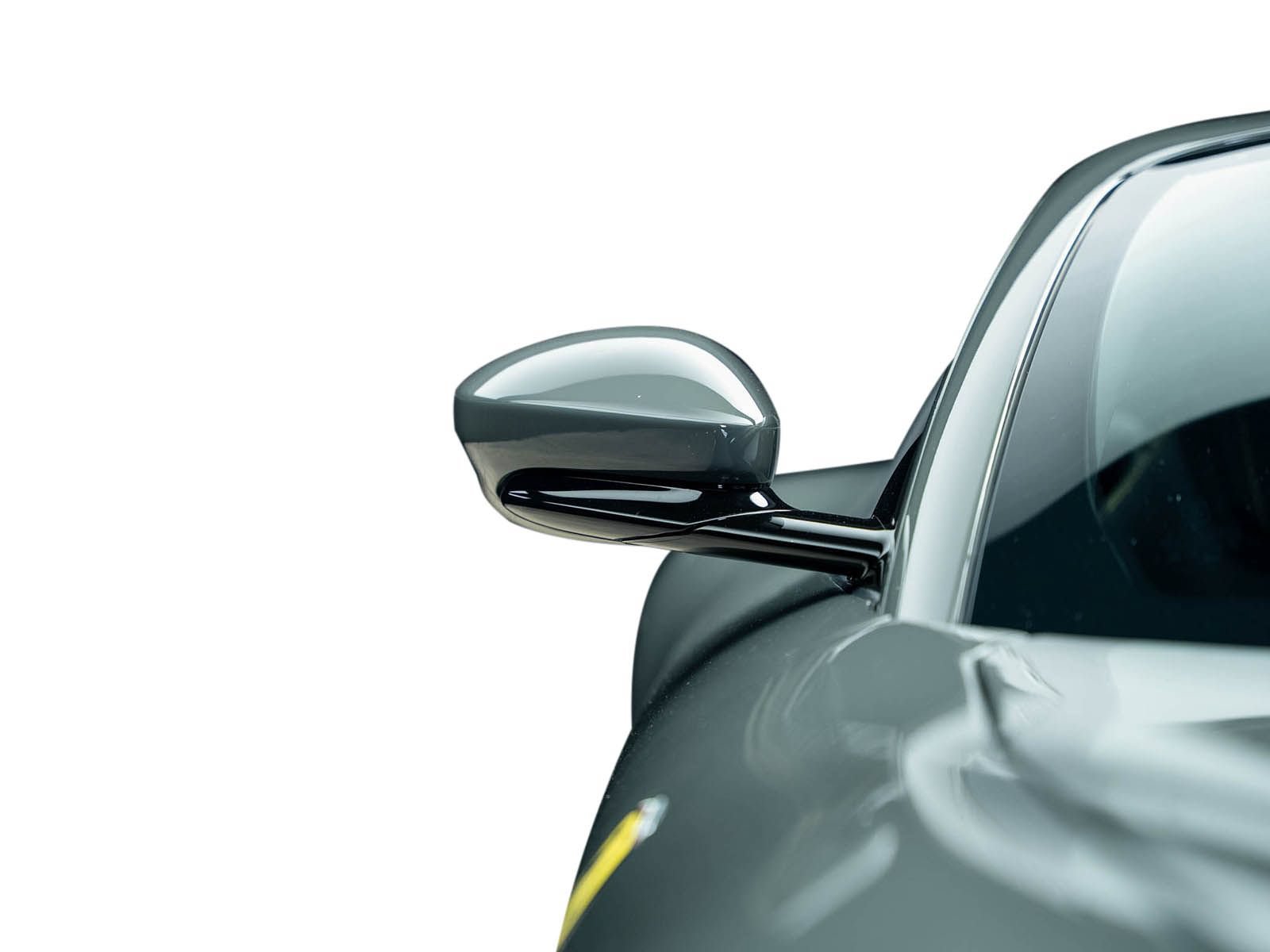 Used 2022 Ferrari Roma RWD image 7