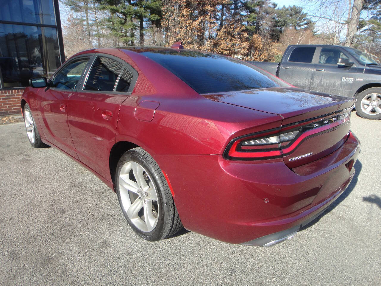 Used 2018 Dodge Charger SXT Plus w/ Quick Order Package 29J RWD image 4