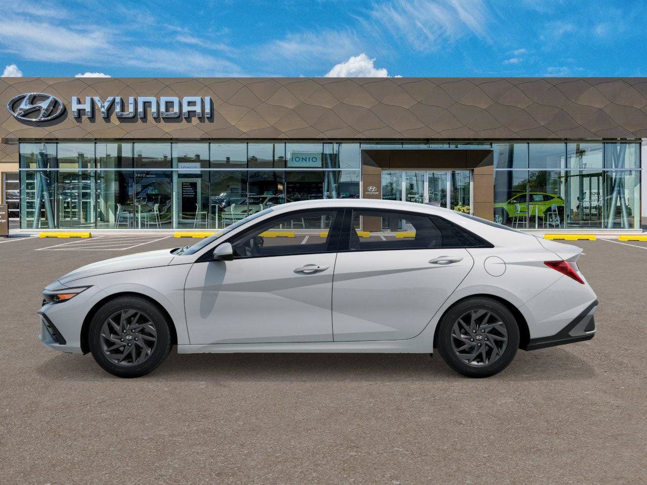 New 2026 Hyundai Elantra Hybrid FWD image 3