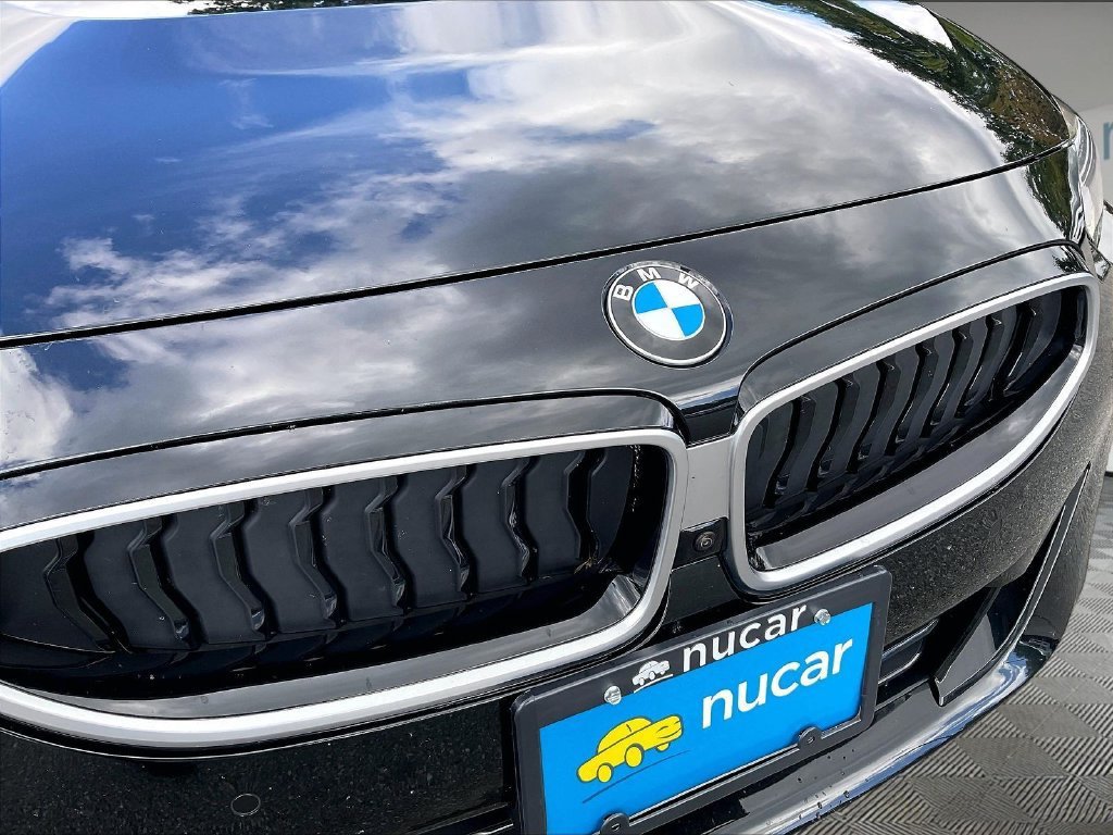 Used 2025 BMW 230i Coupe w/ Convenience Package RWD image 29