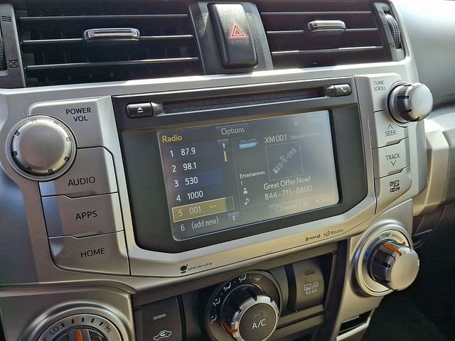 Used 2016 Toyota 4Runner SR5 Premium image 3