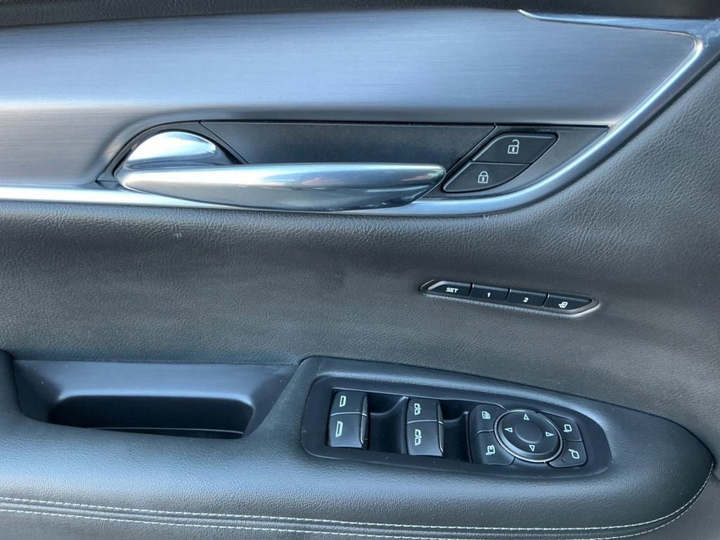 Used 2024 Cadillac XT6 Luxury w/ LPO, Floor Liner Package image 19