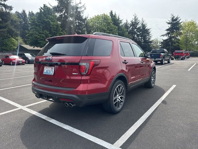Used 2019 Ford Explorer Sport AWD/4WD image 3