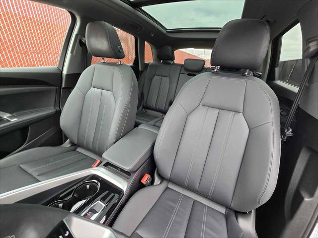 Certified 2025 Audi Q5 Premium w/ Premium Plus AWD/4WD image 22