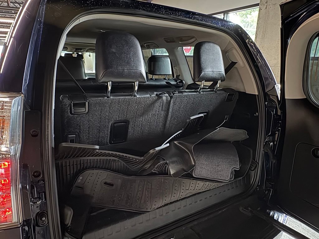 Used 2017 Lexus GX 460 Premium w/ Premium Package AWD/4WD image 28