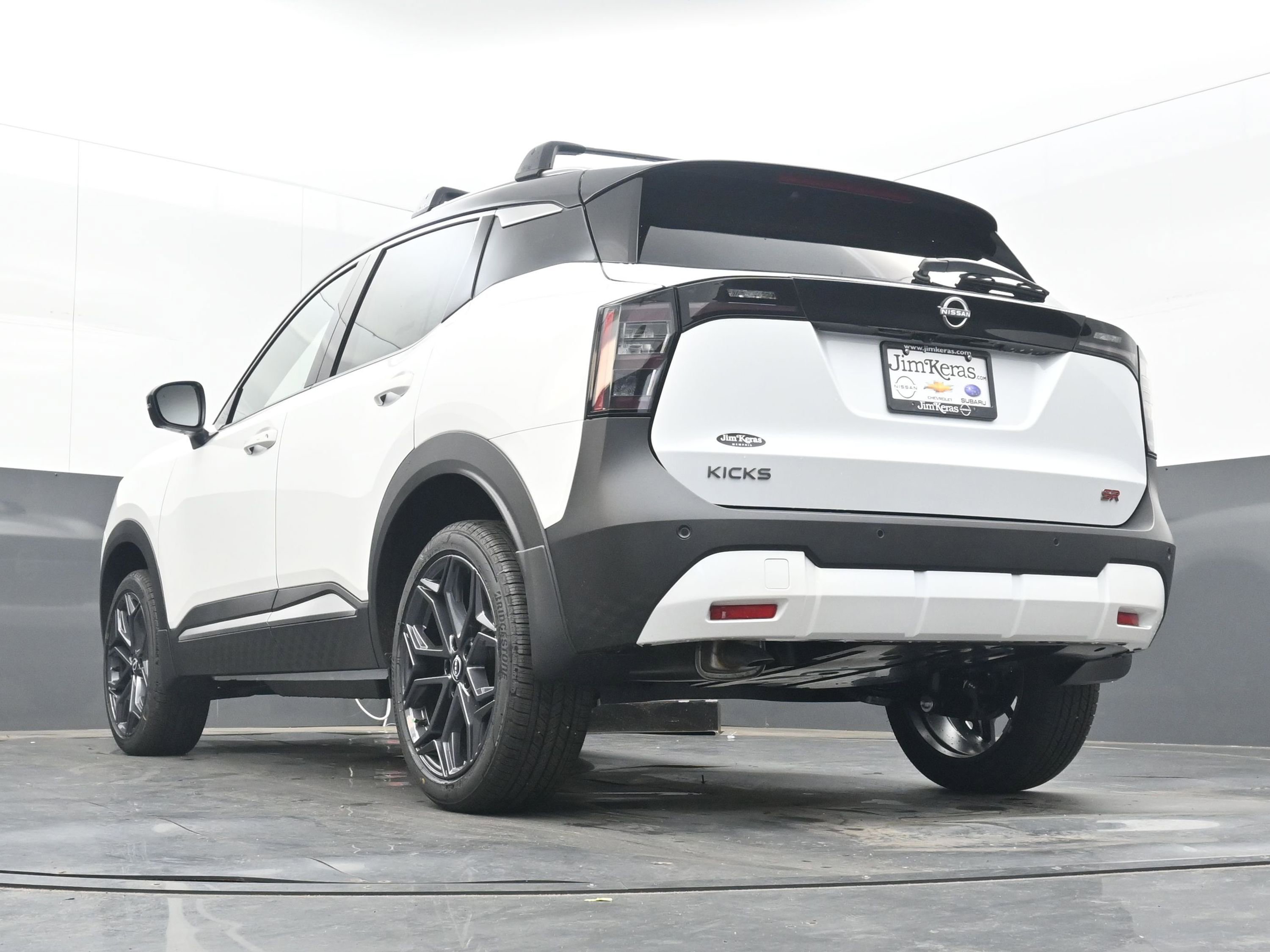 New 2026 Nissan Kicks SR image 27