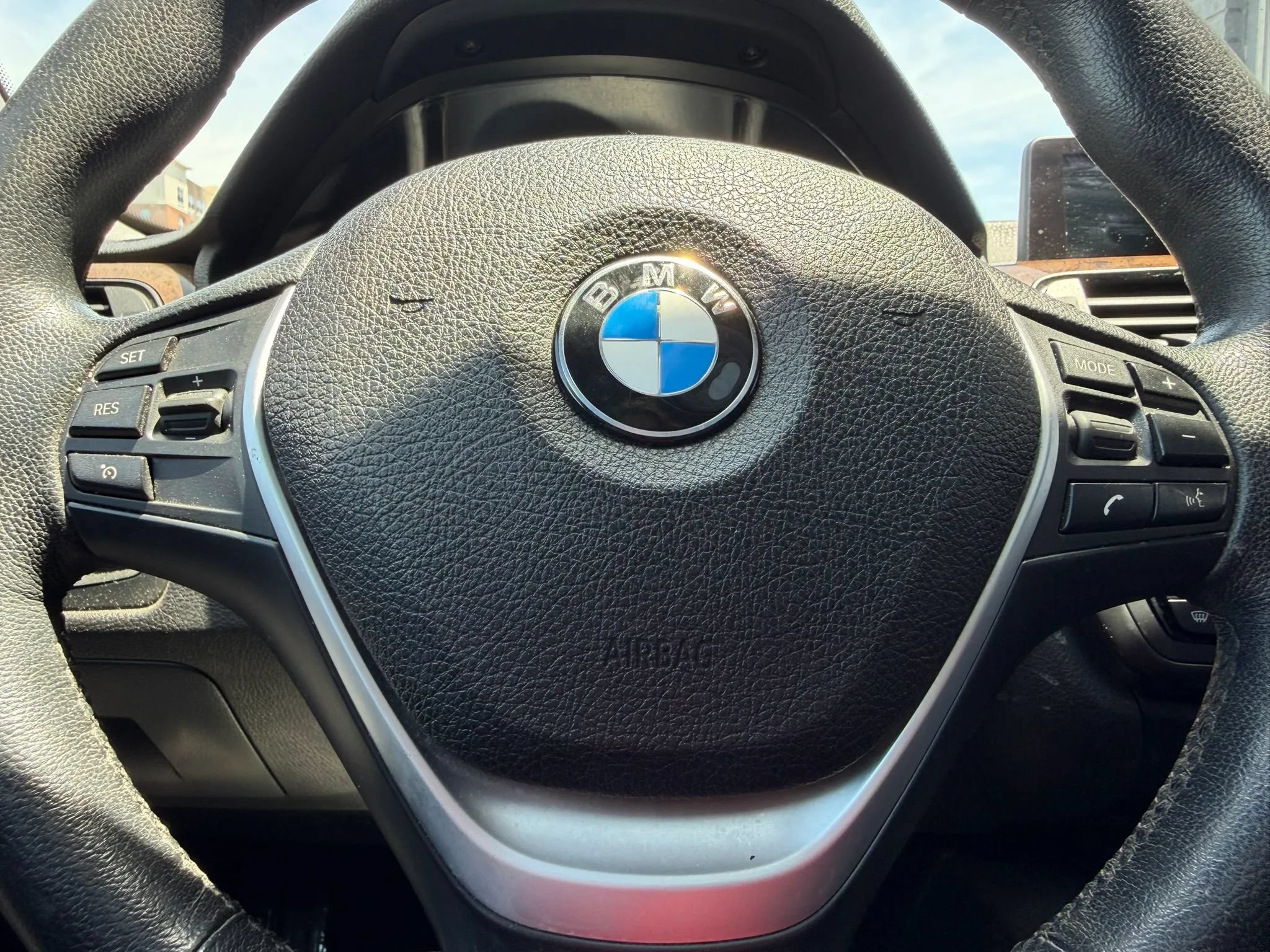 Used 2015 BMW 328i xDrive Sedan AWD/4WD image 16